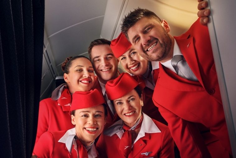 Kabinencrew von Austrian Airlines im Flugzeug